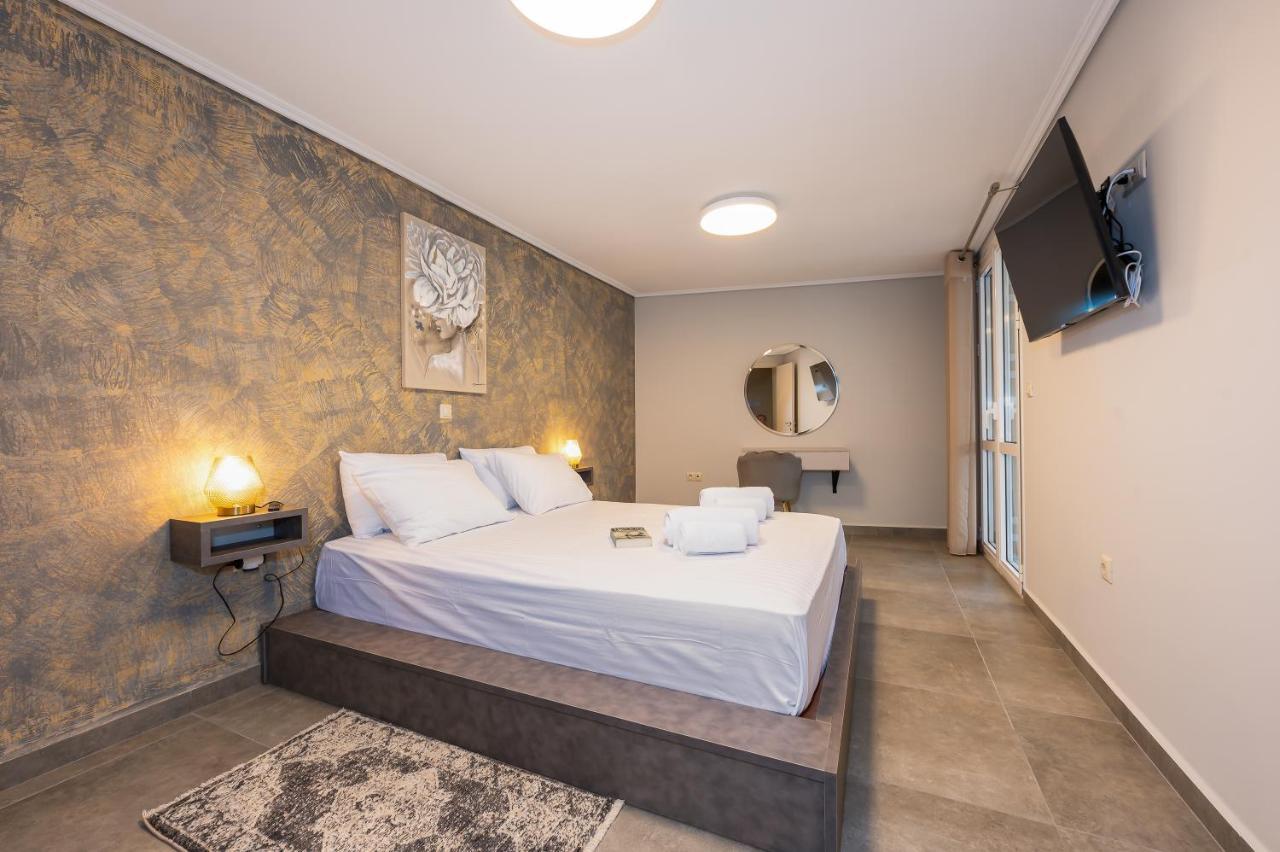 Nikole'S Villas Luxury 180M2 Tirós 외부 사진